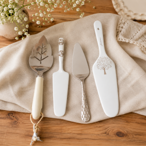 Bomboniere in offerta taglia torta o apribottiglia modelli assortiti